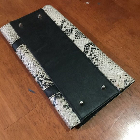 Snake Style Bag - Picture 8 of 11